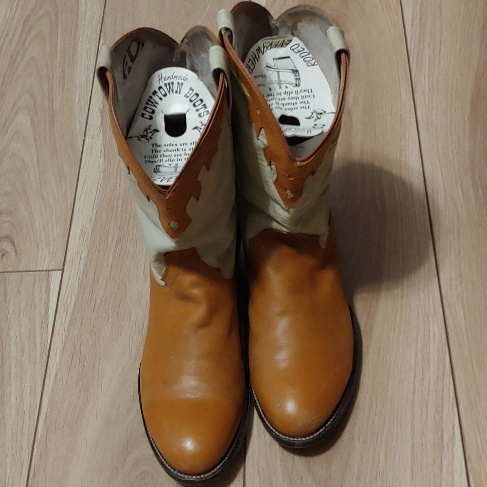 Cowtown boots men's 11 EE
